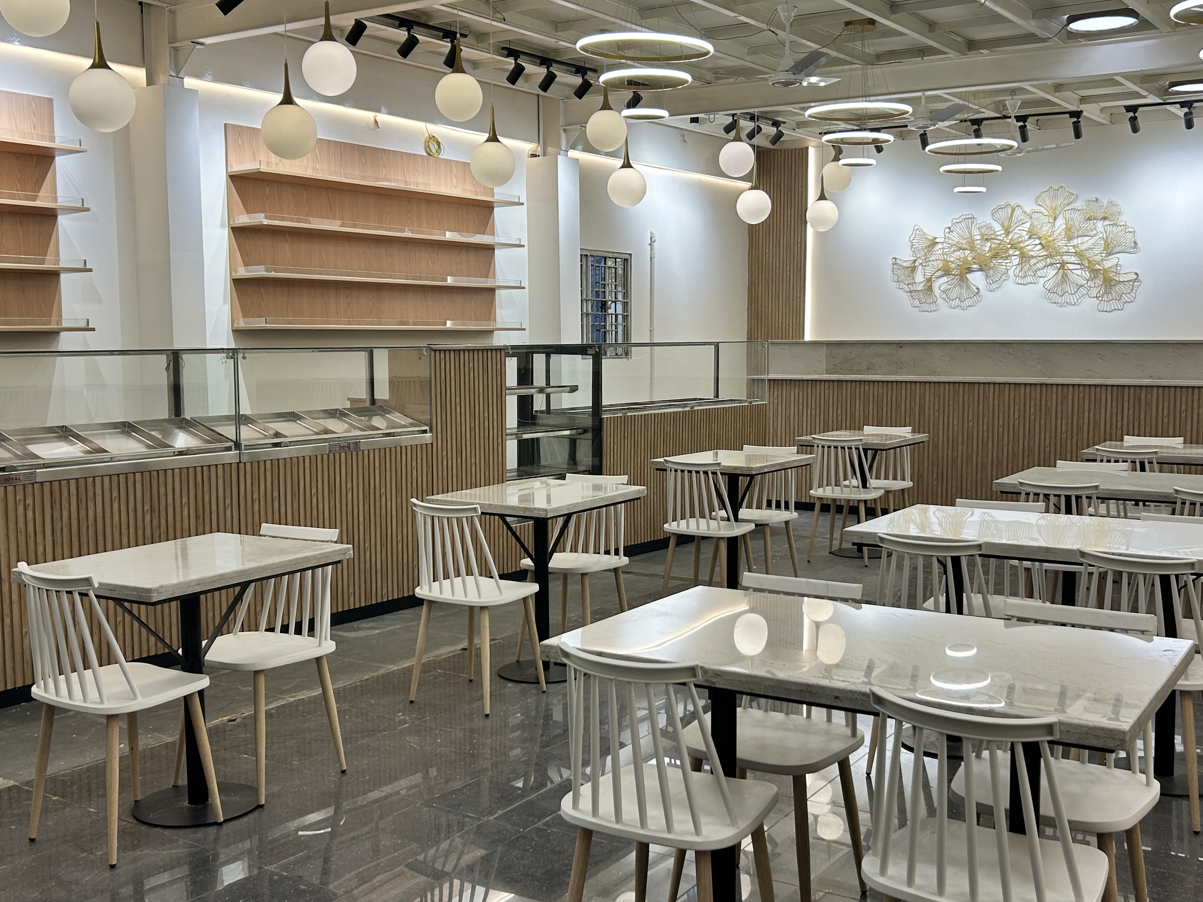 cm cafe interior in pudukkottai